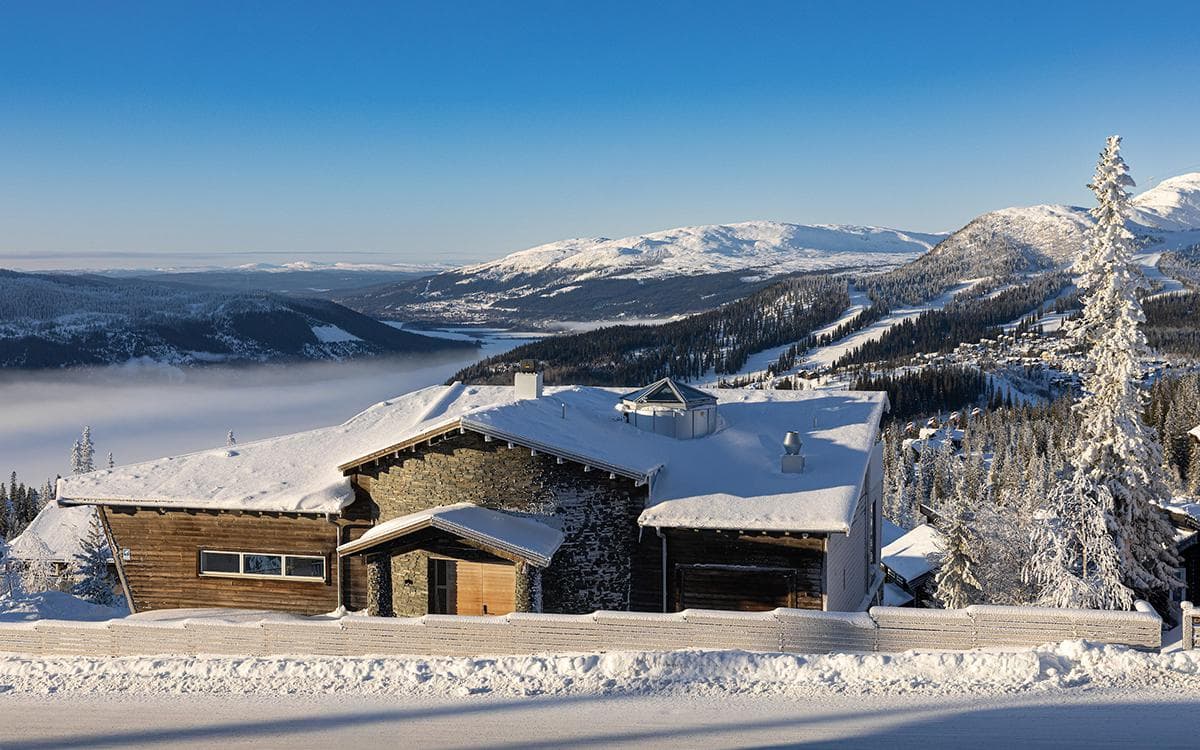 Бывший дом футболиста Златана Ибрагимовича выставили на продажу в Швеции