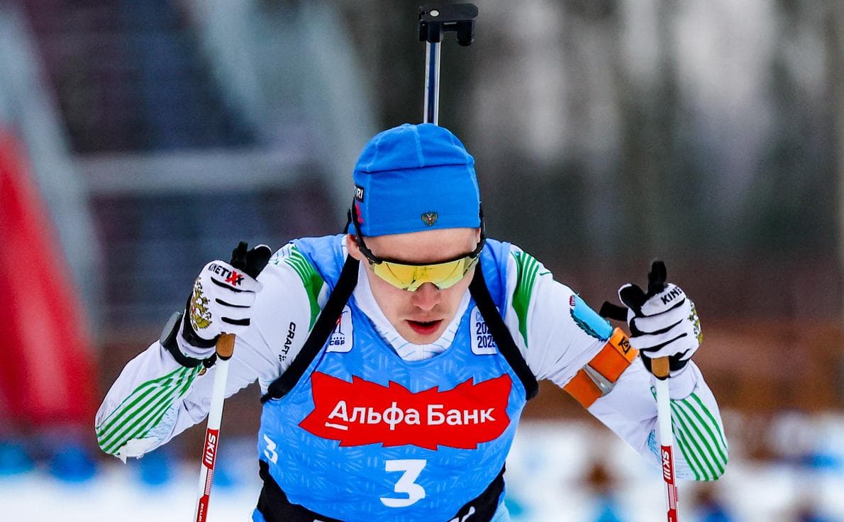 Биатлонист Вагин выиграл спринт в финале Кубка России