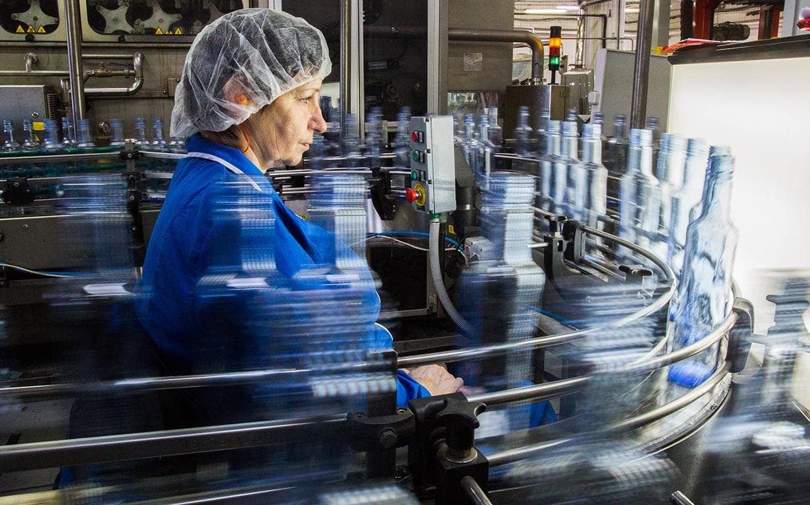 Какая страна стала рекордсменом по закупке российской водки. Инфографика