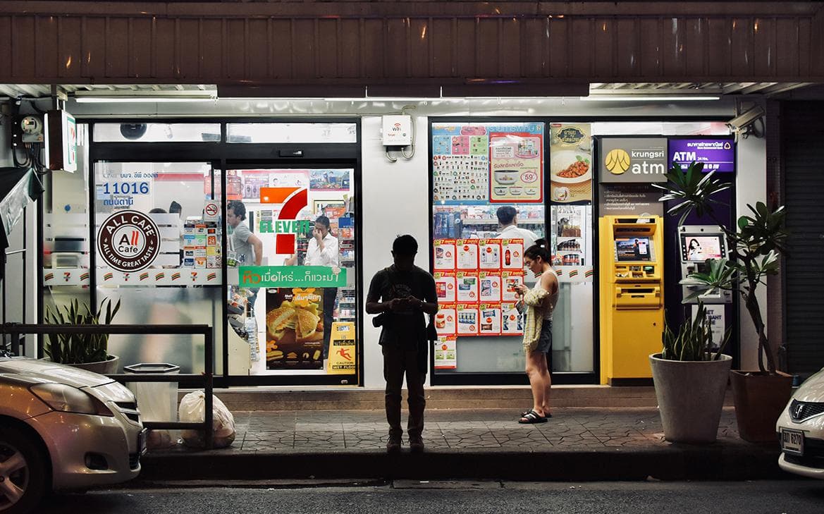 Мошенники в Азии внедрили новую схему обмана при обмене валют через боты