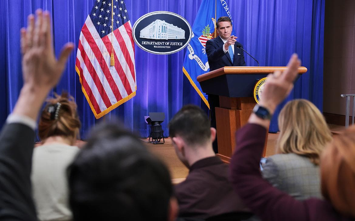 Адвокат заявил, что половина файлов Эпштейна осталась неопубликована