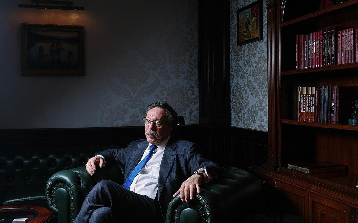 Барщевский назвал «абсолютно логичным» ограничение WhatsApp и Telegram