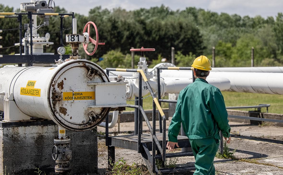 Венгрия дала Хорватии сутки на ответ по транзиту российской нефти