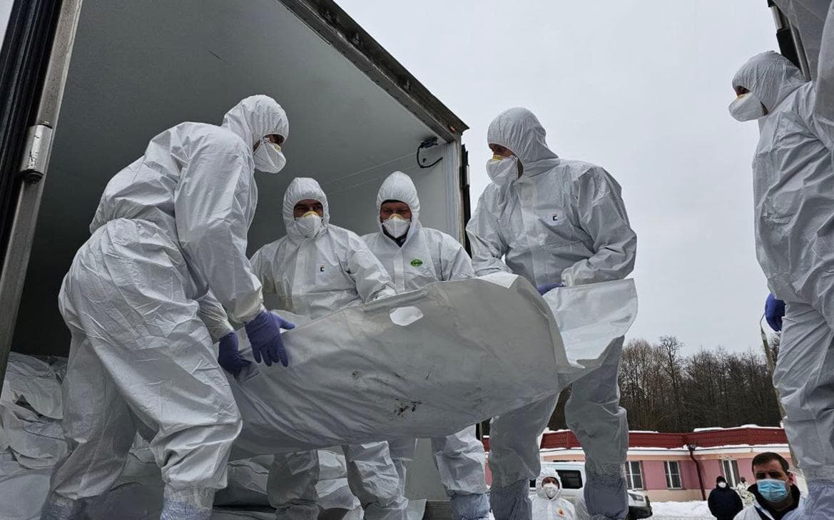 Мединский опубликовал фото с места обмена телами военных