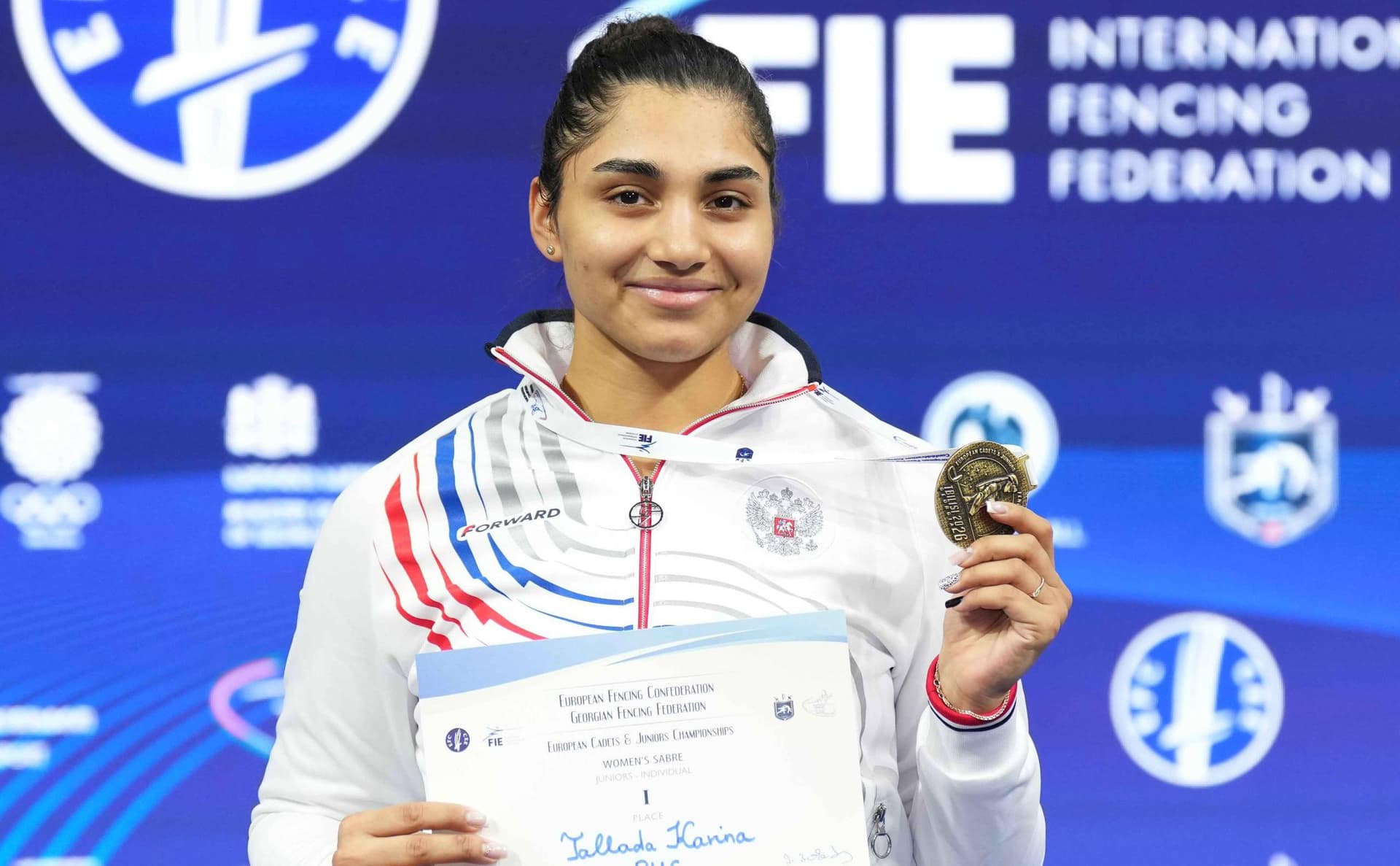 Юниорская сборная России взяла золото в сабле на чемпионате Европы