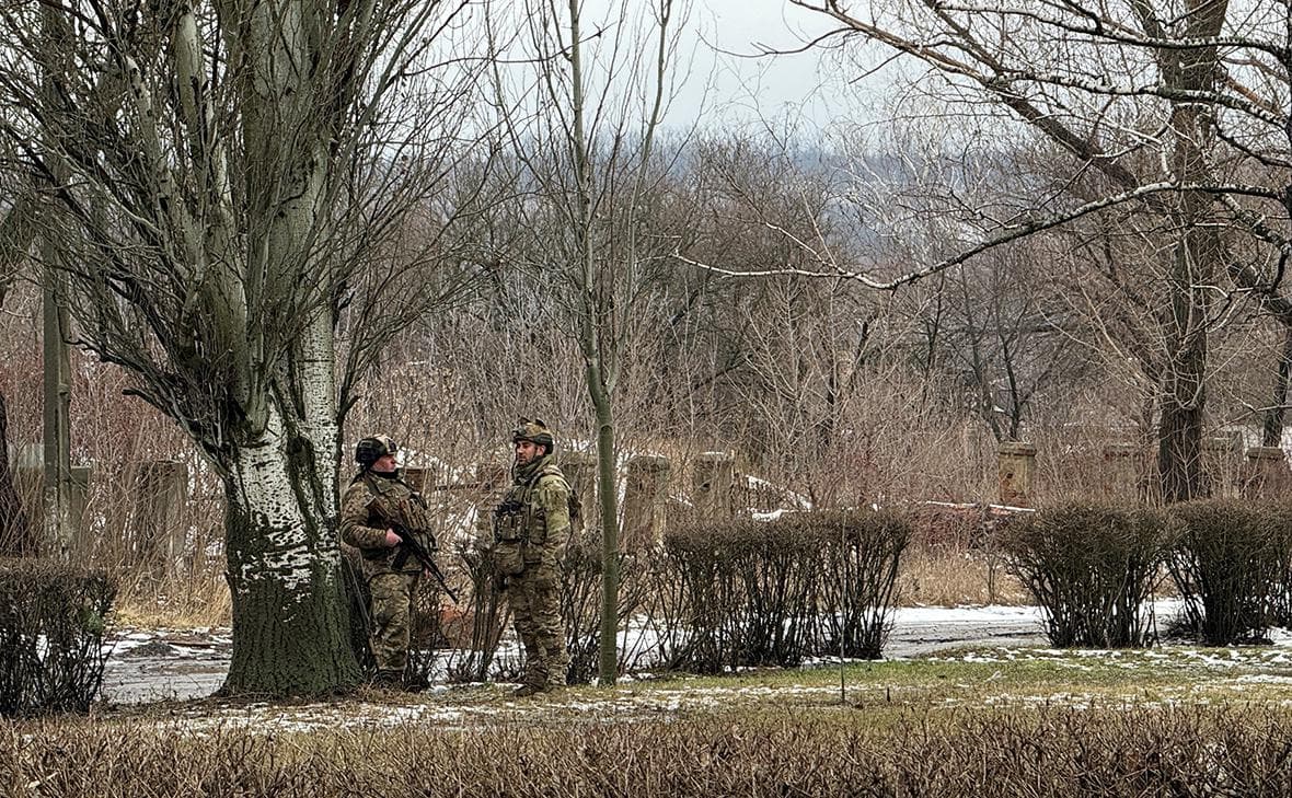 Зеленский объяснил, почему не намерен выводить ВСУ из Донбасса