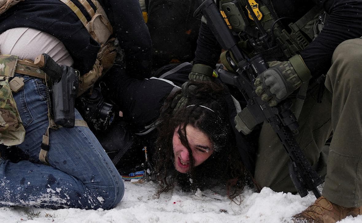 WSJ узнала о плане Вашингтона обязать банки собирать данные о гражданстве