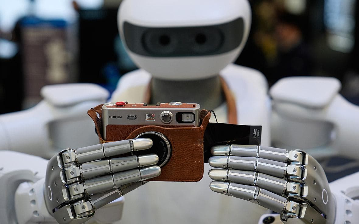 Лукашенко призвал «не париться» из-за угрозы замены человека ИИ