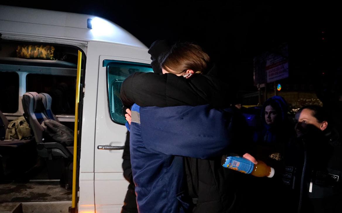 Хинштейн рассказал, что освобожденные из плена жители приехали в Курск