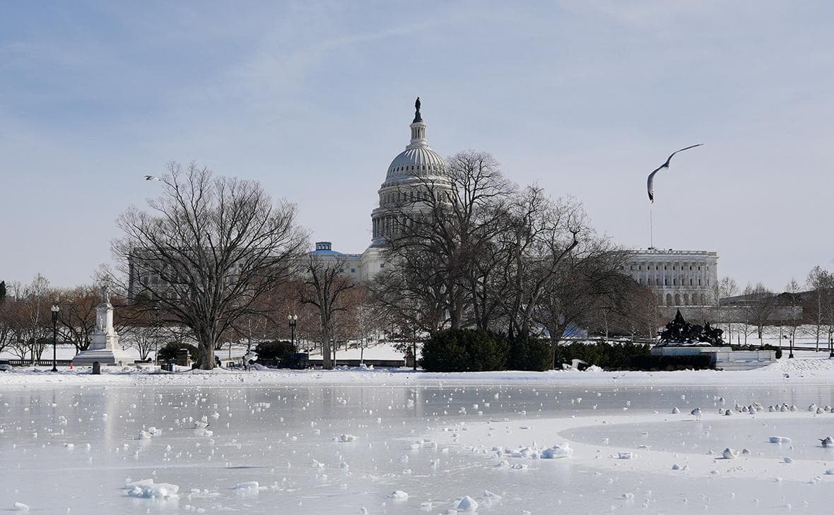 Бессент связал новые санкции против России с мирными переговорами