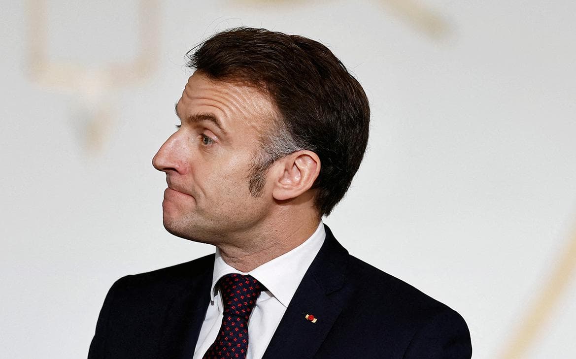 Макрон призвал к полному запрету морского экспорта российской нефти