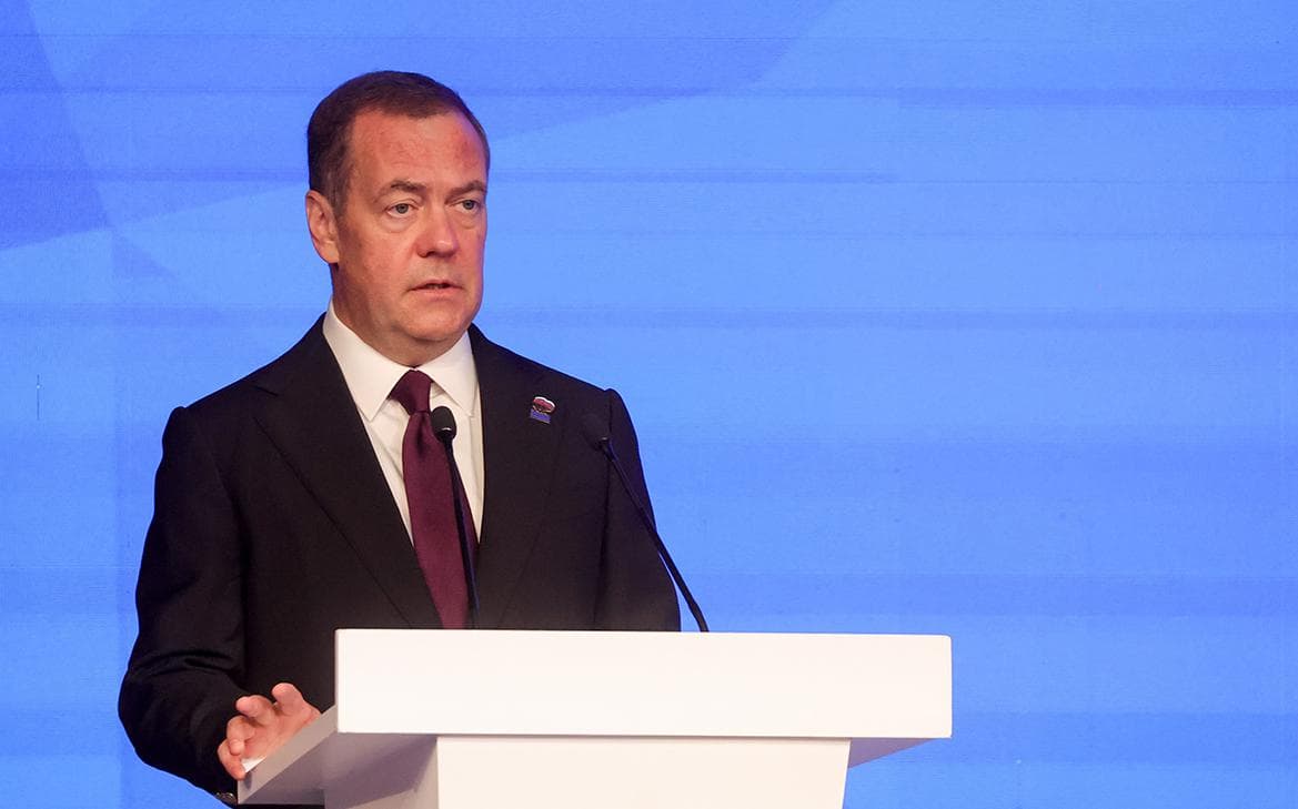 Медведев словами «вот и всё» оценил истечение ДСНВ-3