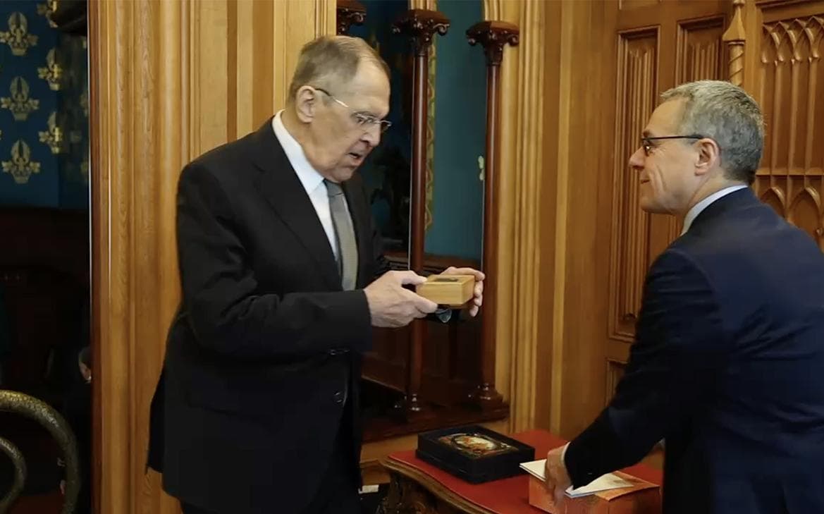 Захарова увидела в подарке Кассиса Лаврову «отмену отмены Чайковского»