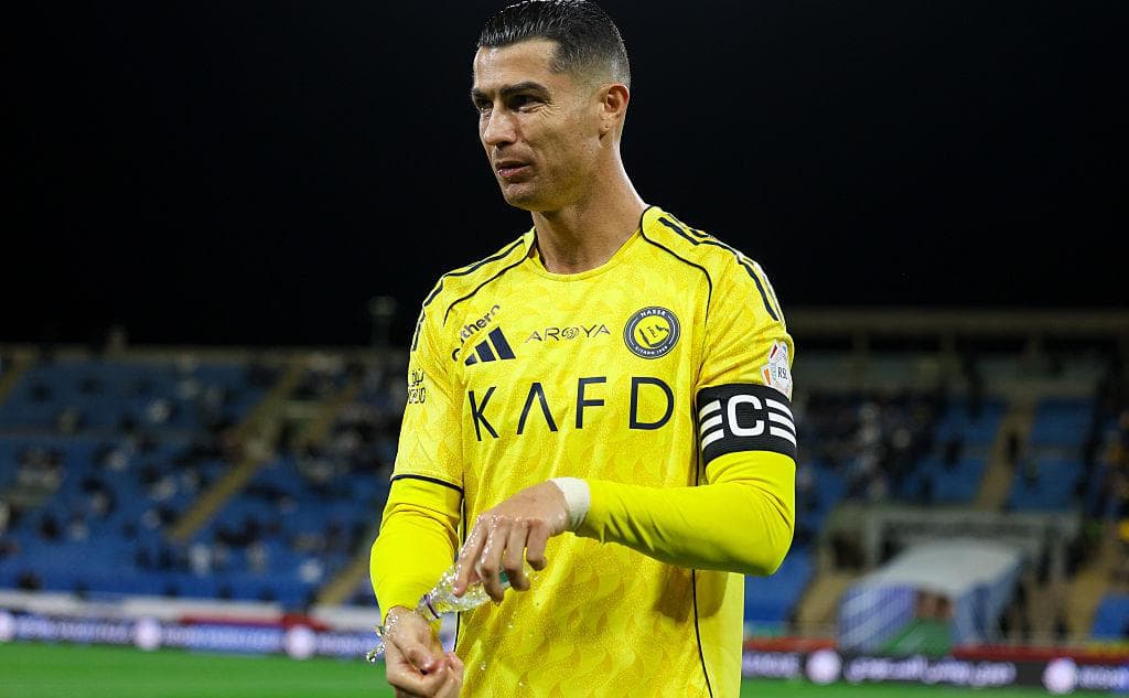 The Sun узнал, что самолет Роналду прилетел из Саудовской Аравии в Мадрид