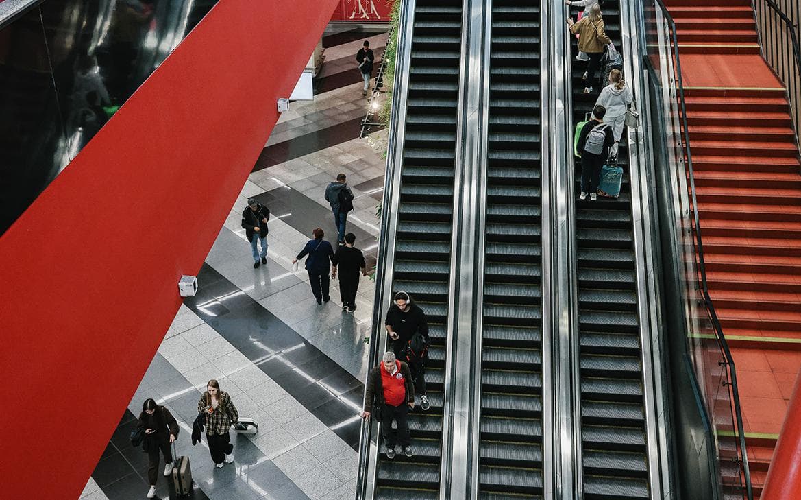Все четыре аэропорта Москвы ограничили полеты