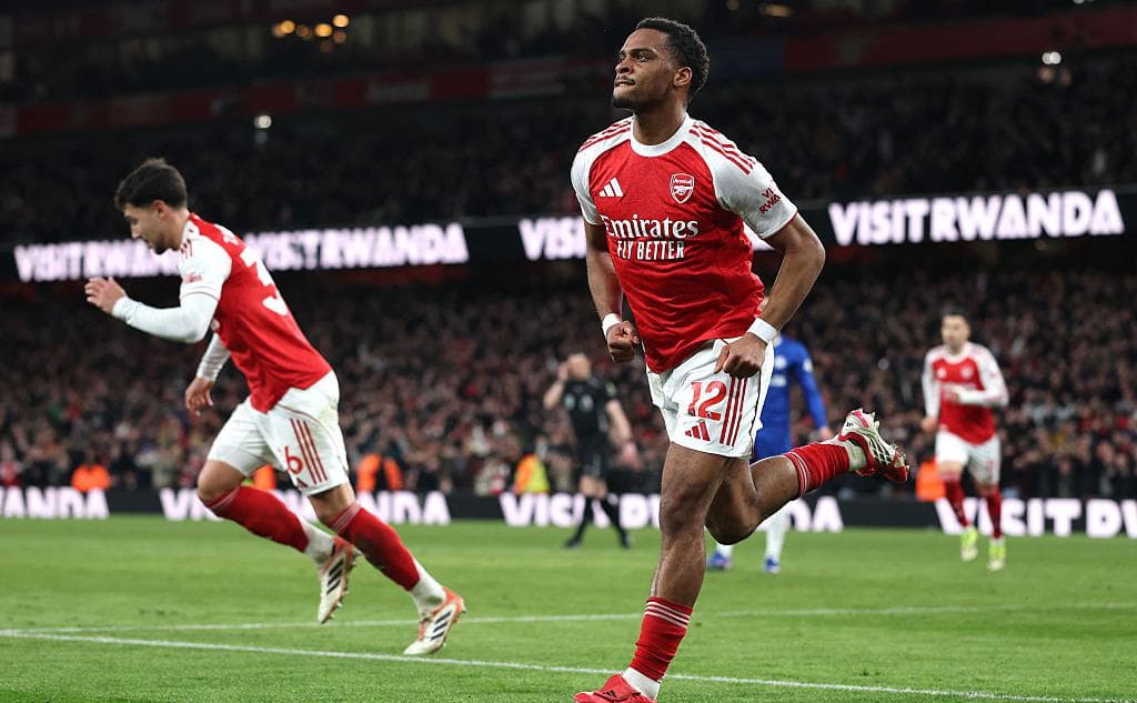 «Арсенал» победил «Челси», дважды забив после розыгрыша углового