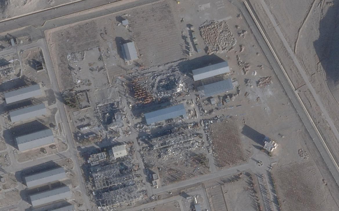 NYT показала, как Иран восстанавливает ядерные объекты после ударов