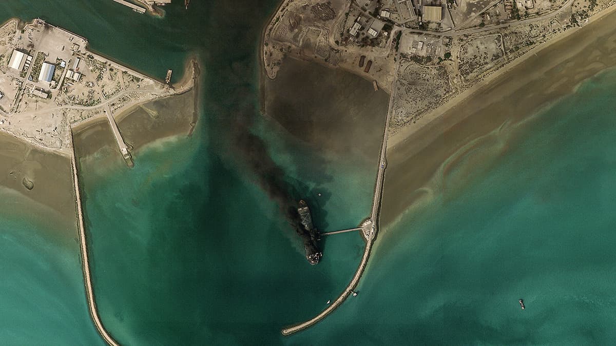 Зачем Трамп призвал Европу и Азию направить военные корабли в Ормузский пролив