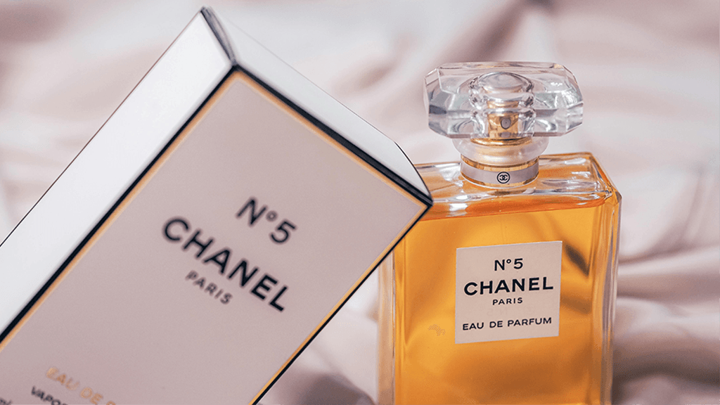 Так ли это: Chanel №5 придумала Коко Шанель?
