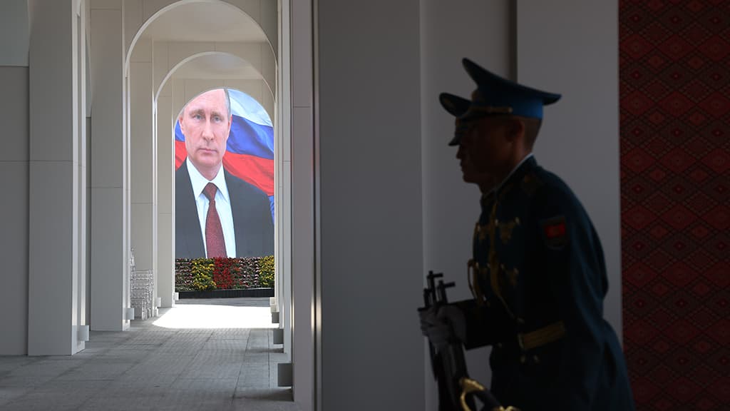 Где Владимир Путин провел предвыборные месяцы