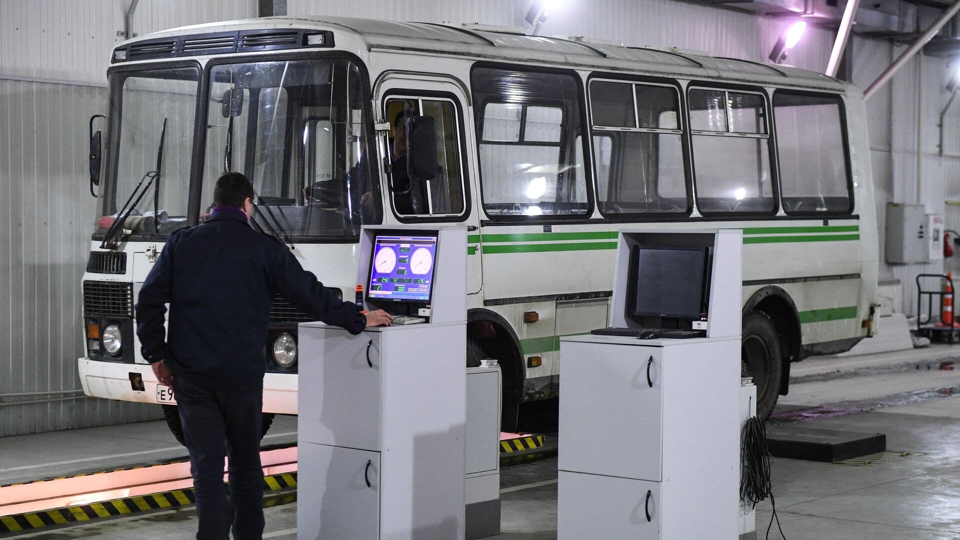 В Госдуме предложили ввести дистанционный техосмотр автомобилей