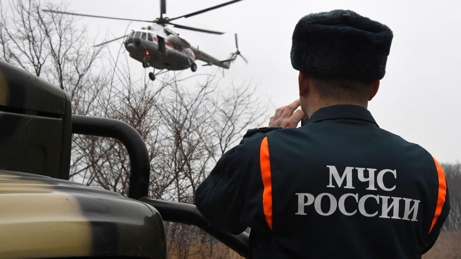 Поиски пропавшего на севере Приморья вертолета возобновили