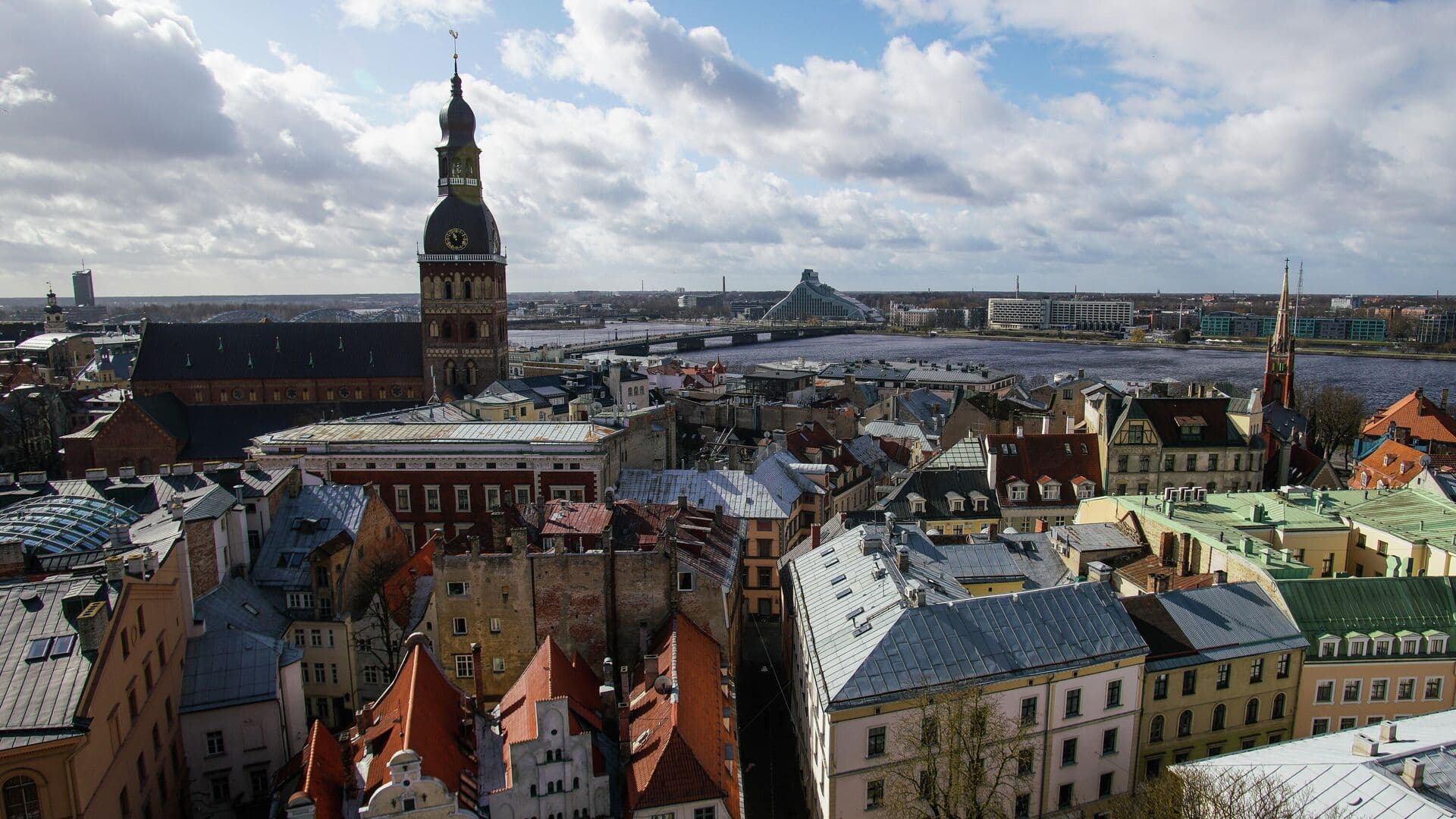 В Латвии заблокировали 19 российских сайтов