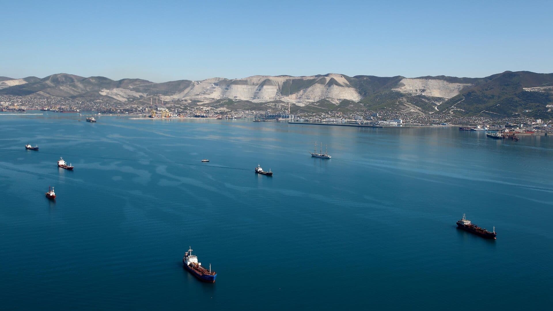 Глава Минфина США проуомментировал разрешение на продажу российской нефти