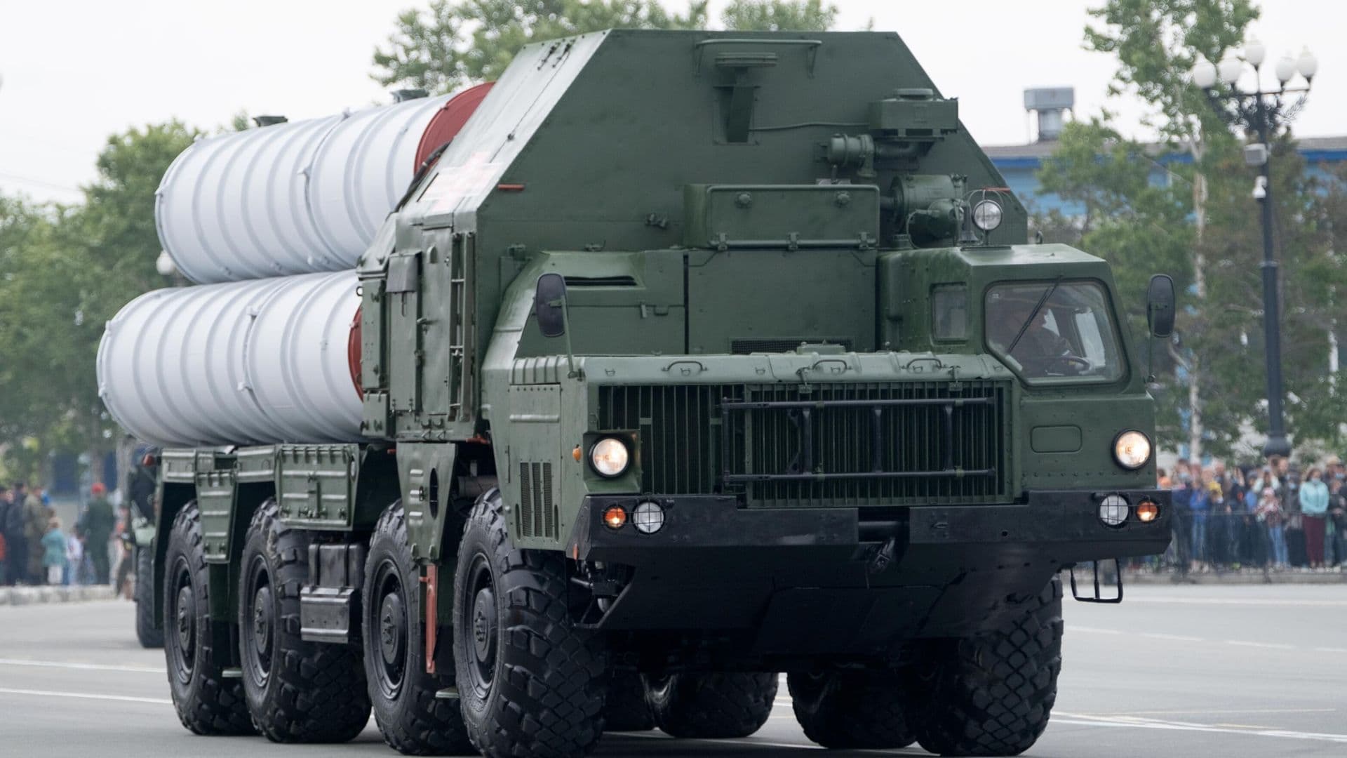 Россия продолжит контакты с Турцией по судьбе С-400, заявил Песков