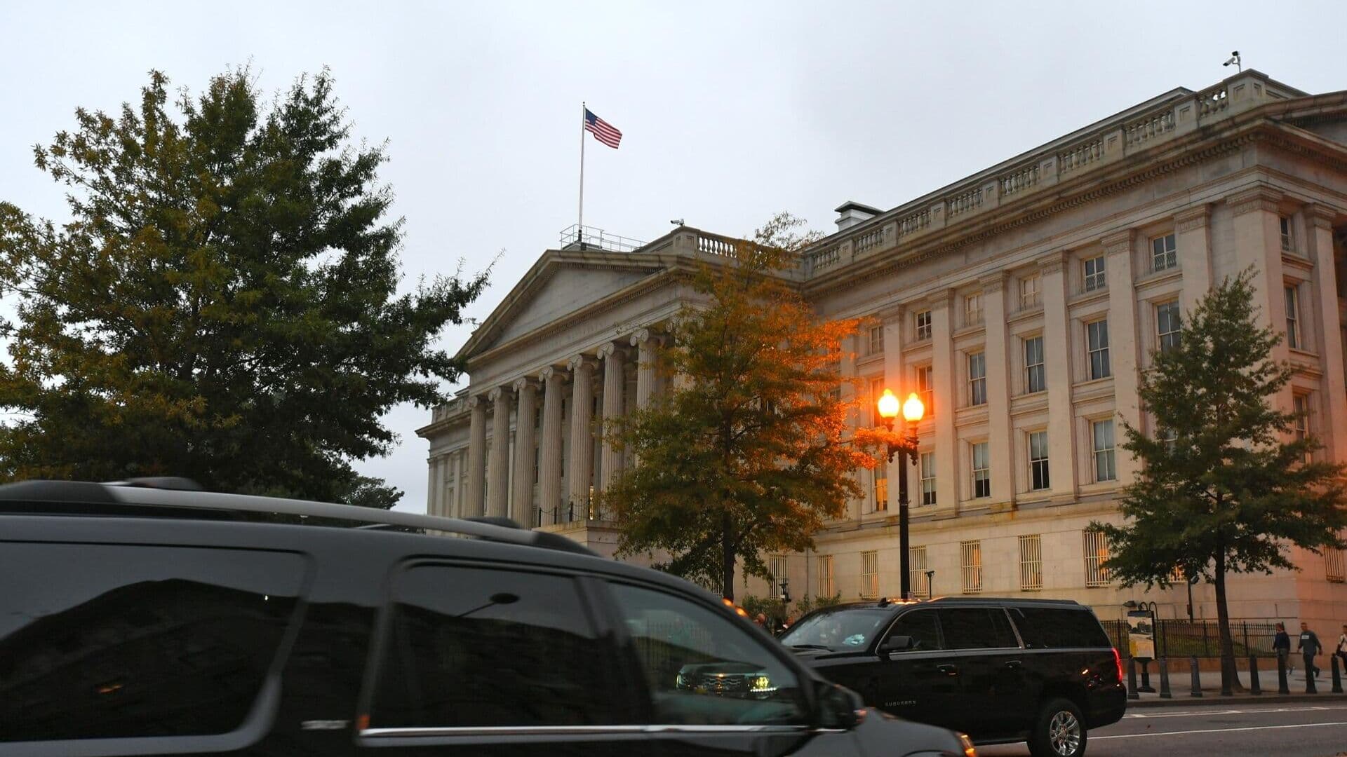 Минфин США удалил ряд компаний из связанных с Россией санкционных списков