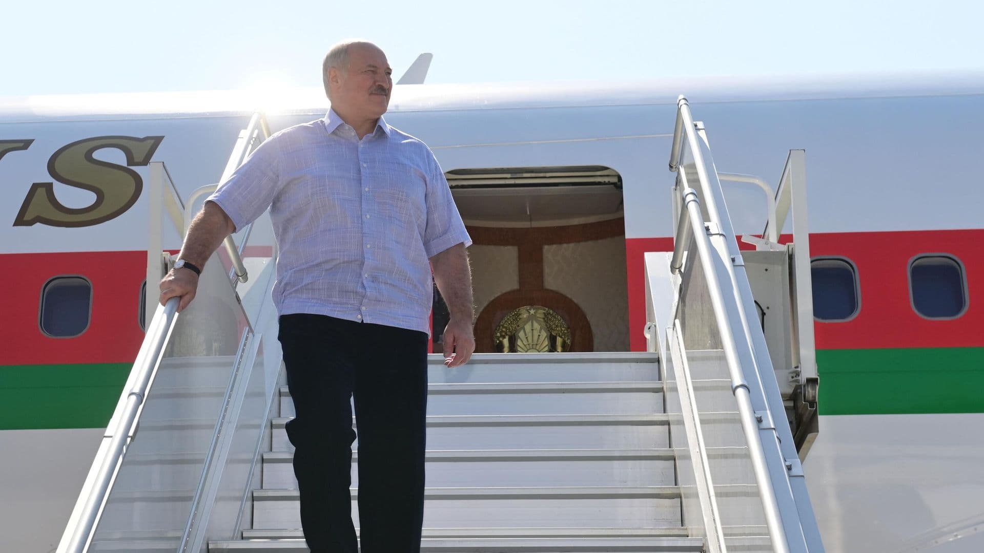 Лукашенко прибыл в Киргизию