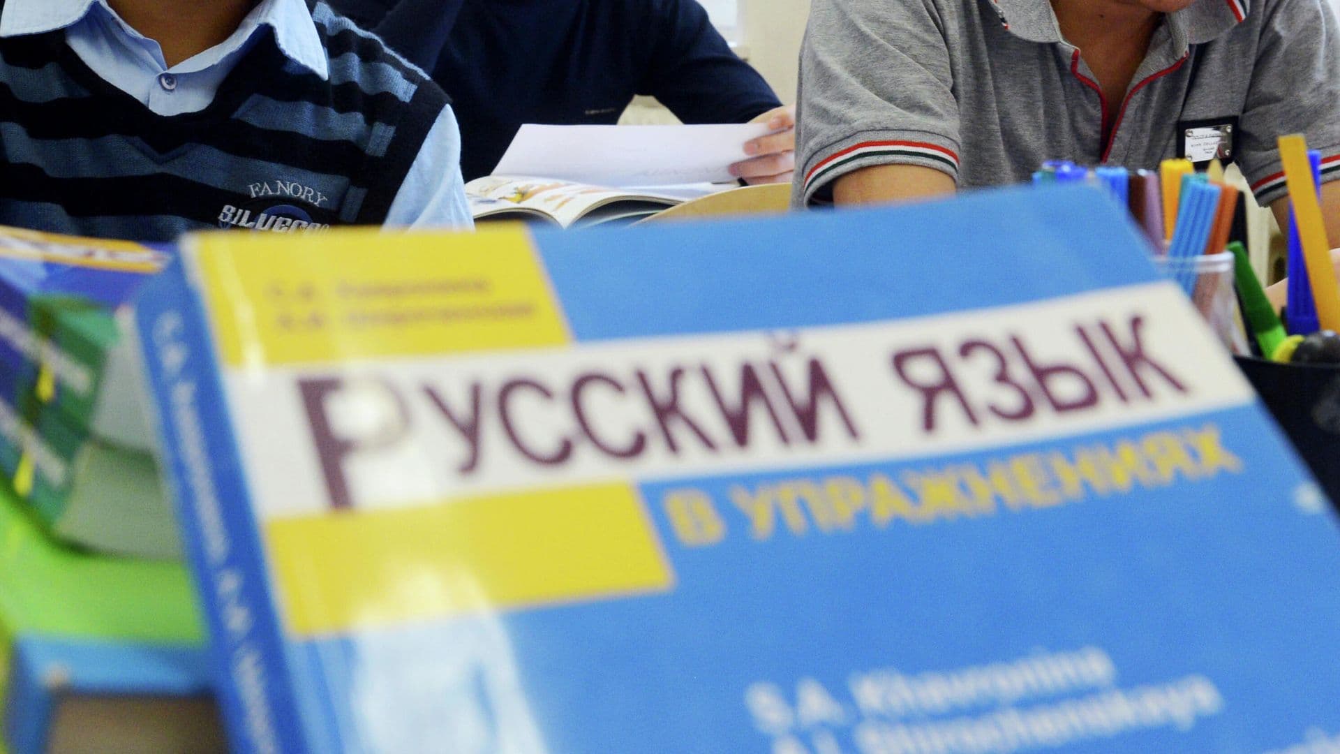 Путин поручил проверить соответствие учебников русского языка заданиям ЕГЭ