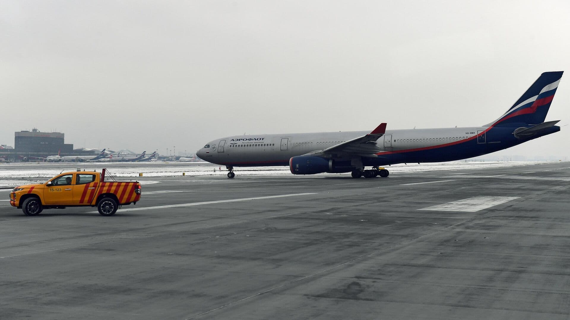 В аэропортах Пензы и Саратова ввели ограничения