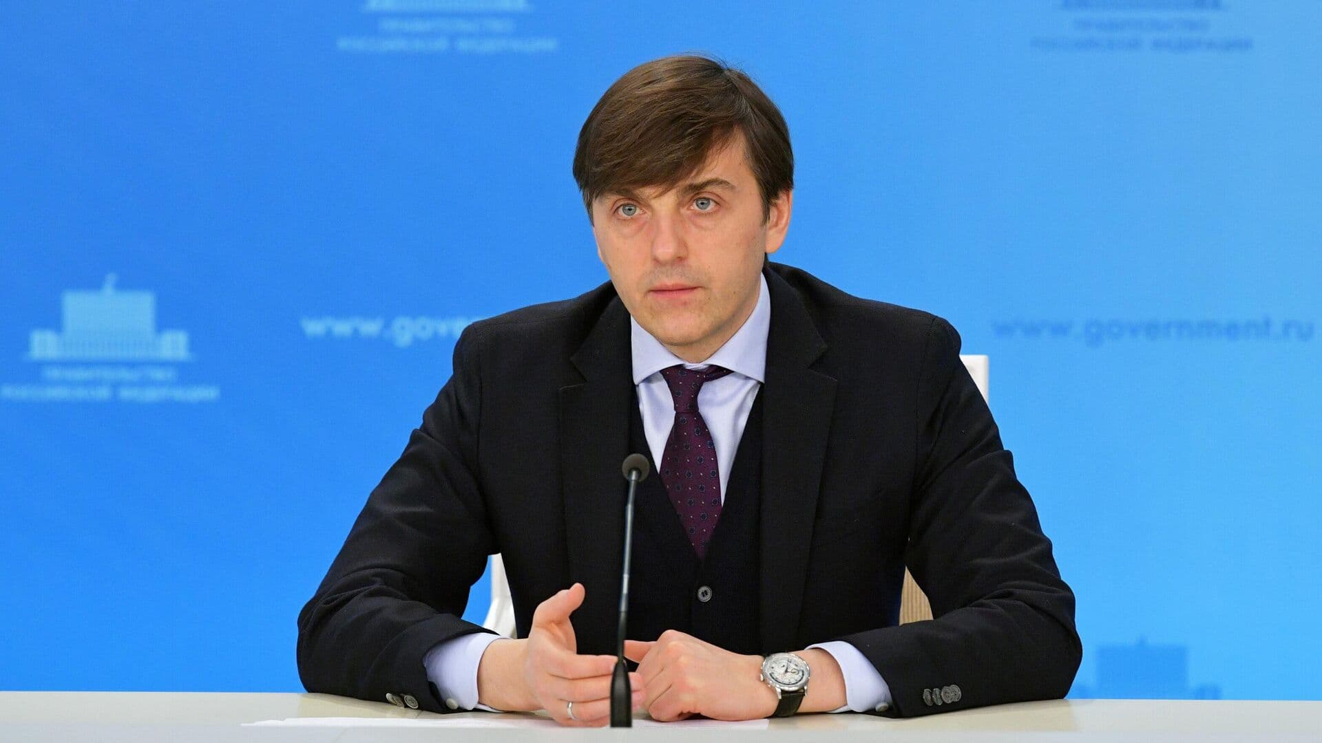 Кравцов раскрыл подробности изменений в ЕГЭ по обществознанию