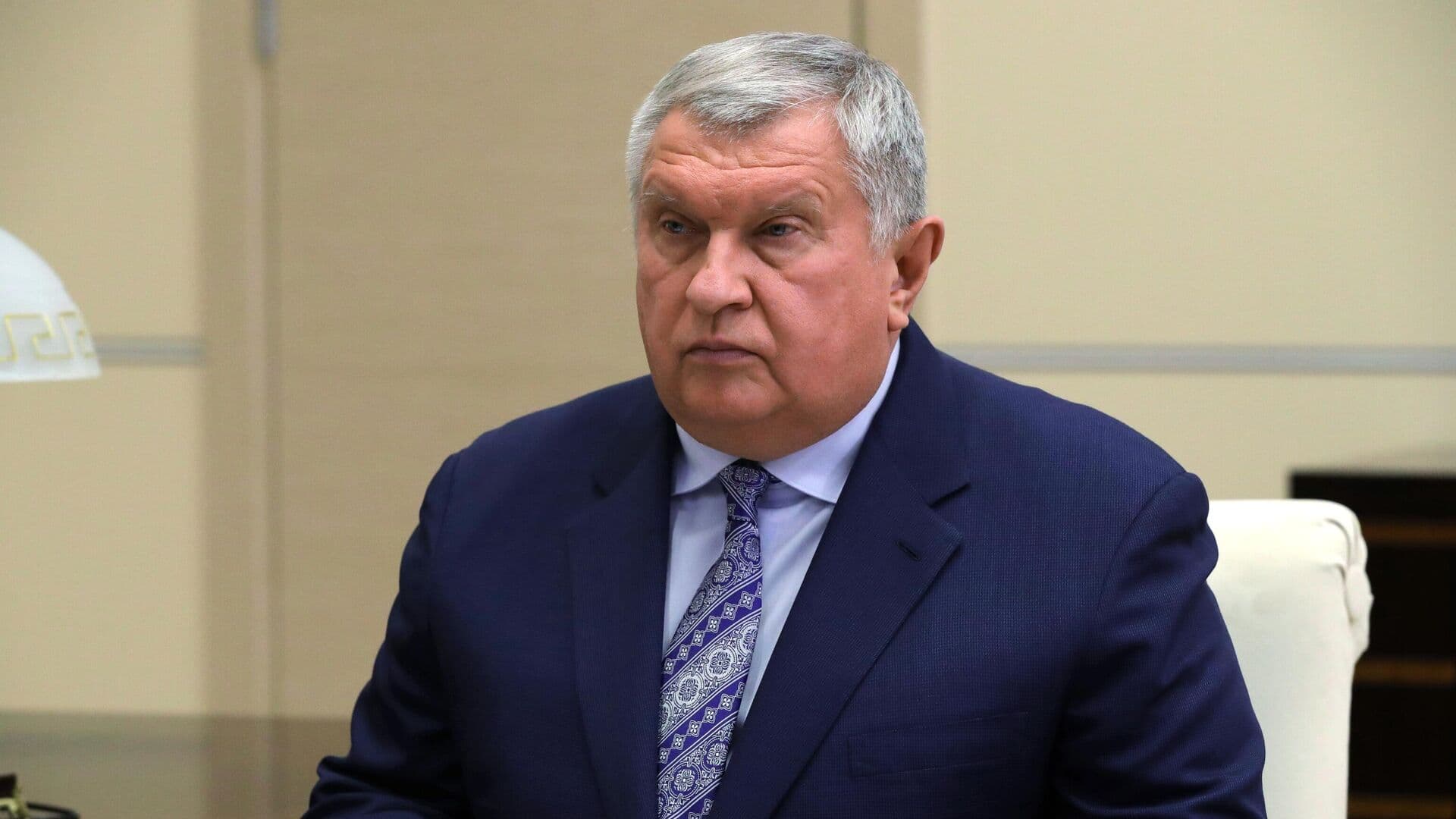 Сечин назвал причины падения выручки "Роснефти" в 2025 году