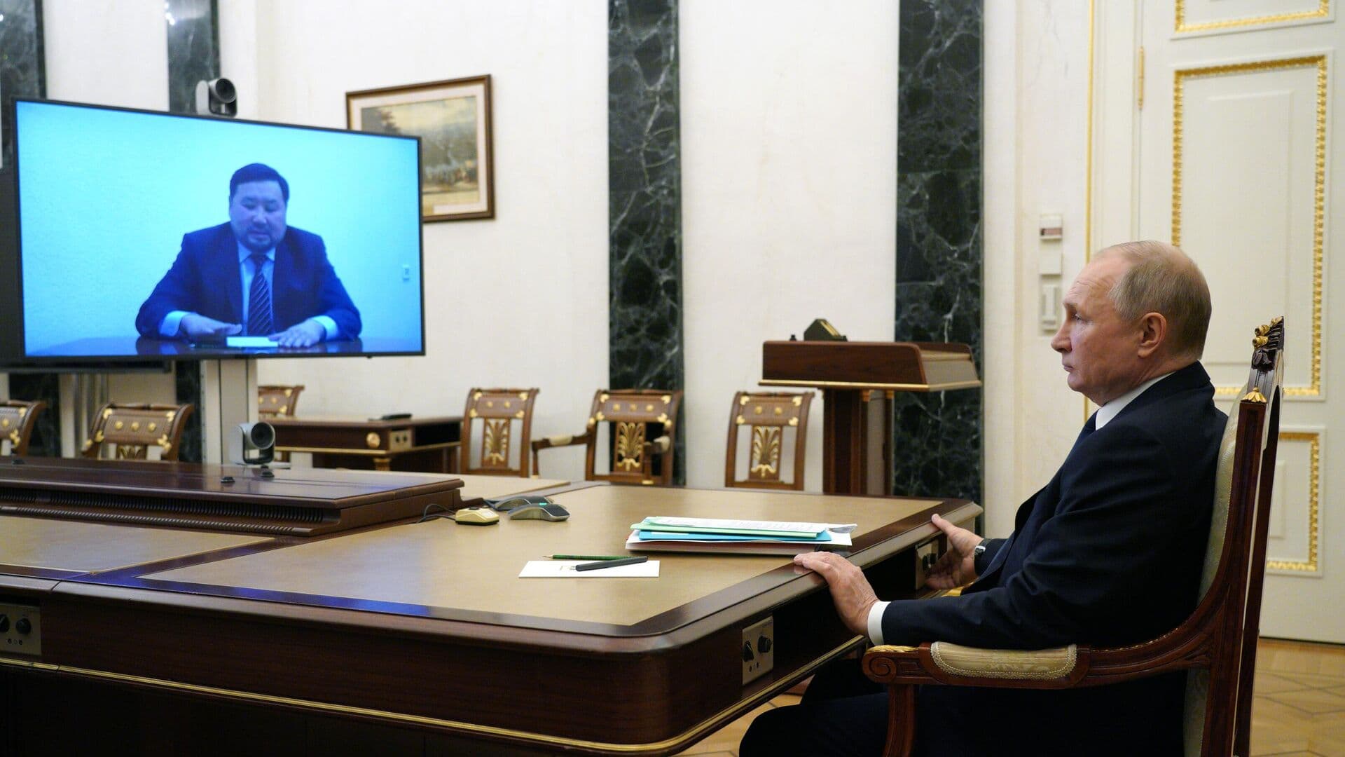 Путин поддержал намерение Ховалыга вновь избираться на пост главы Тувы