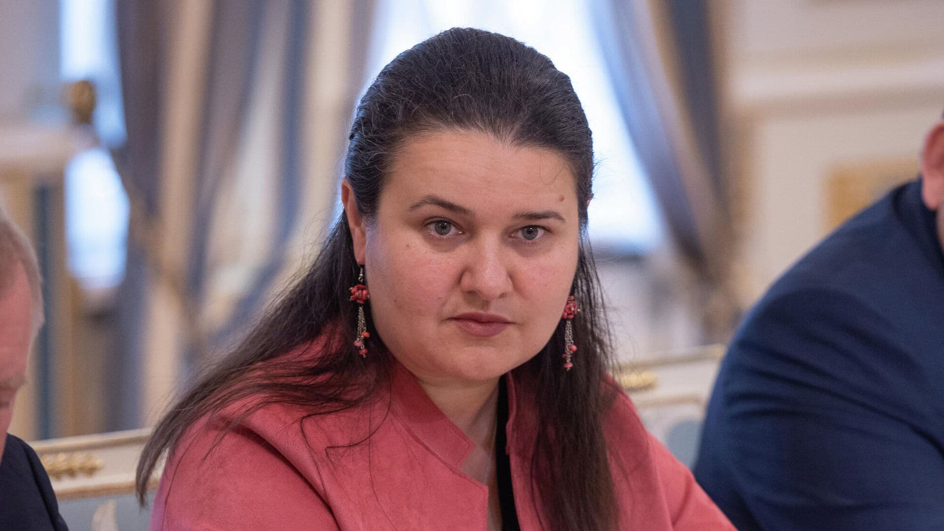 Экс-посол Украины в США скрыла элитный особняк во Флориде