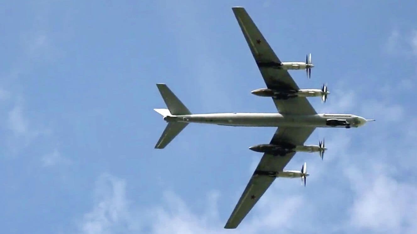 Ту-95мс пролетели над нейтральными водами Баренцева и Норвежского морей