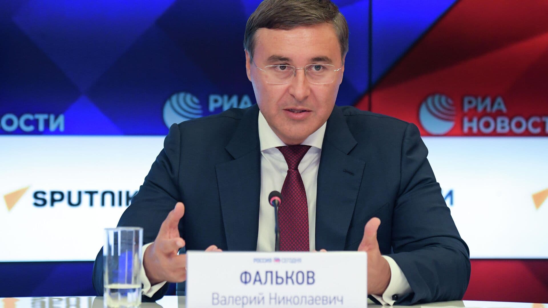 Фальков рассказал детали о переходе на новую модель высшего образования