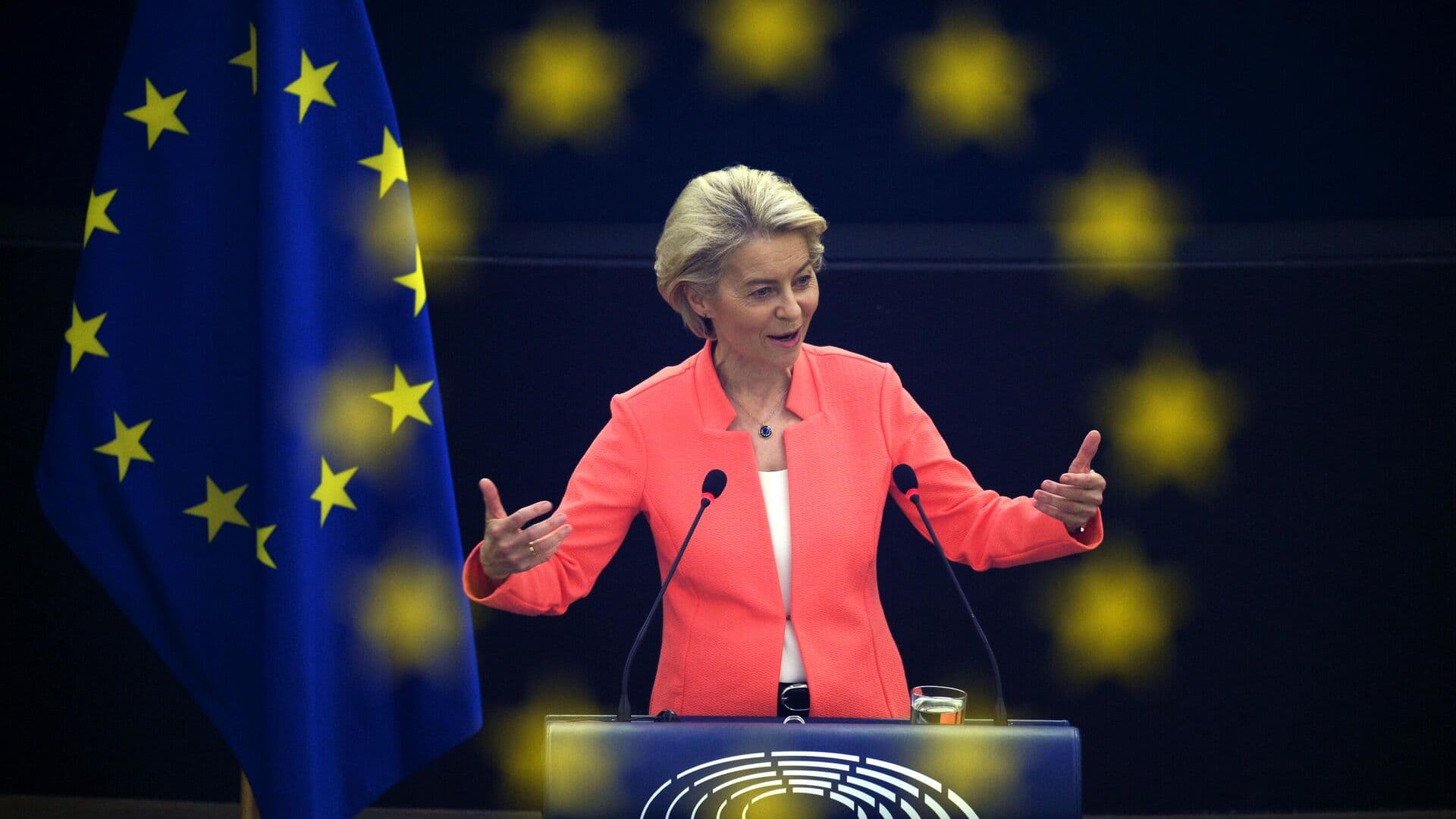 Фон дер Ляйен призвала ЕС напористо демонстрировать свою силу