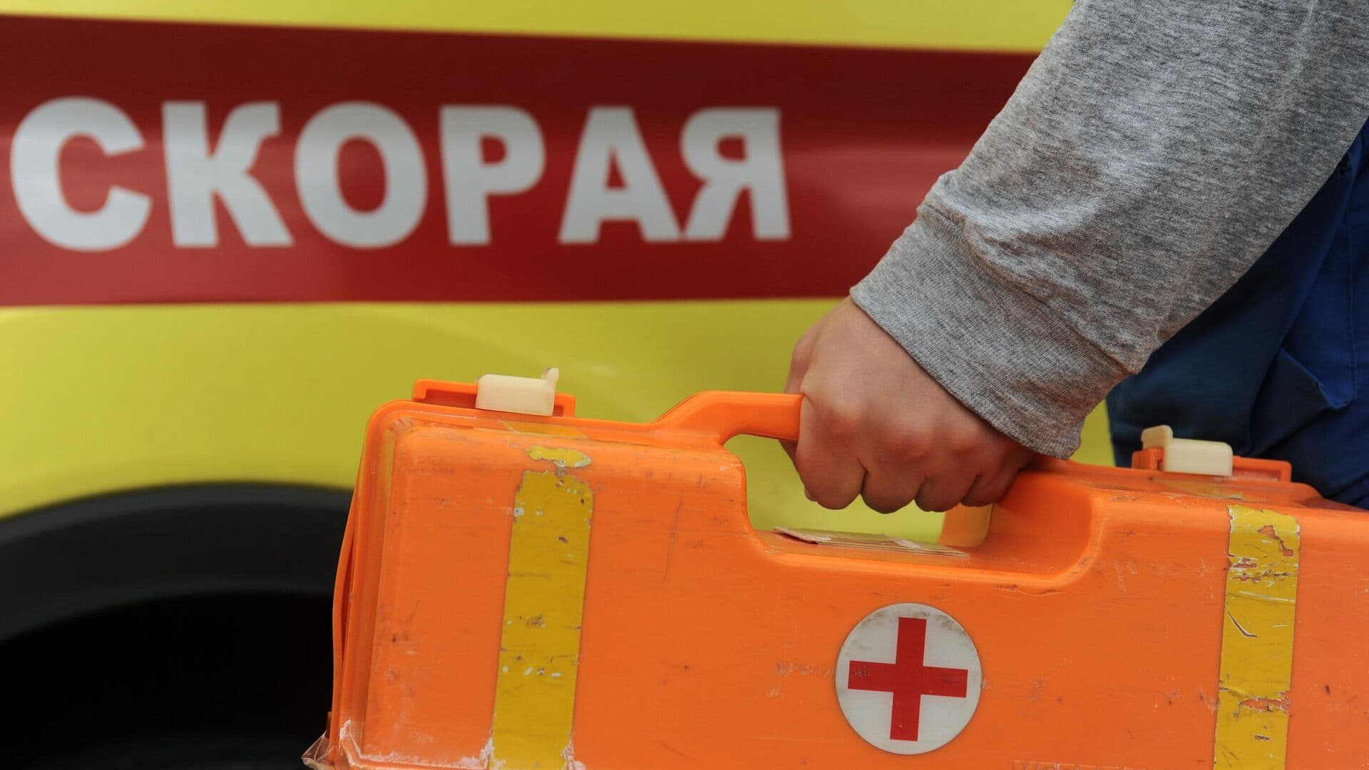 Оторванный в детсаду Махачкалы палец ребенка положили ему в колготки