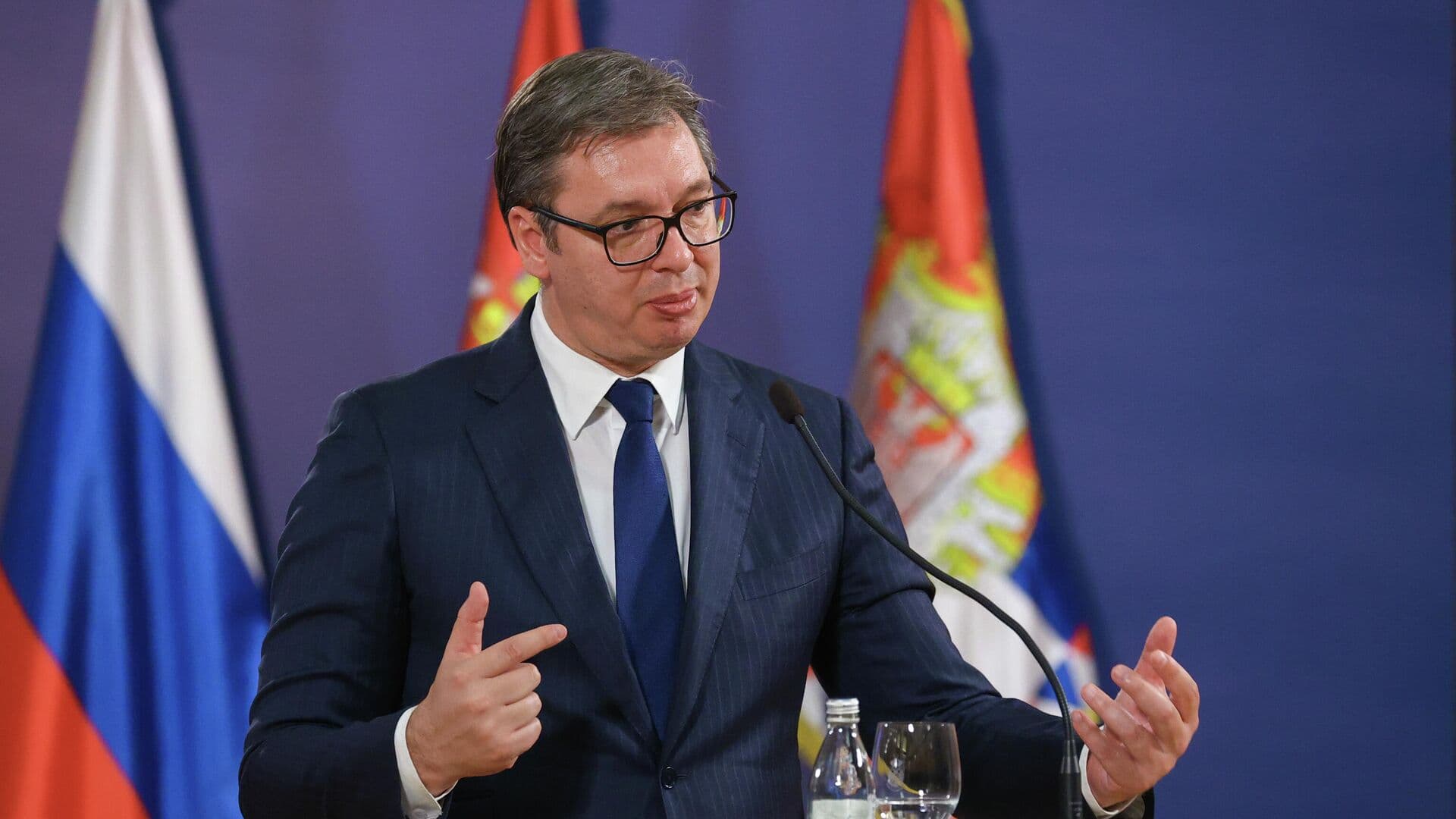 Вучич заявил, что будет поддерживать дружеские отношения с Россией и Китаем