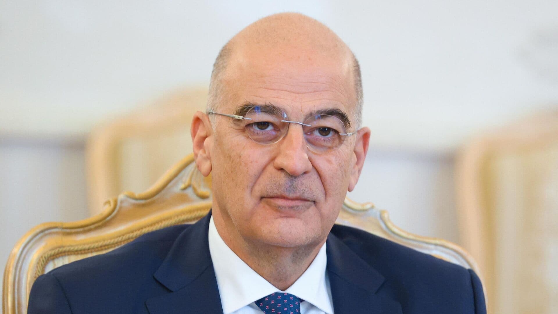 Греция любыми способами будет защищать Кипр, заявил глава Минобороны