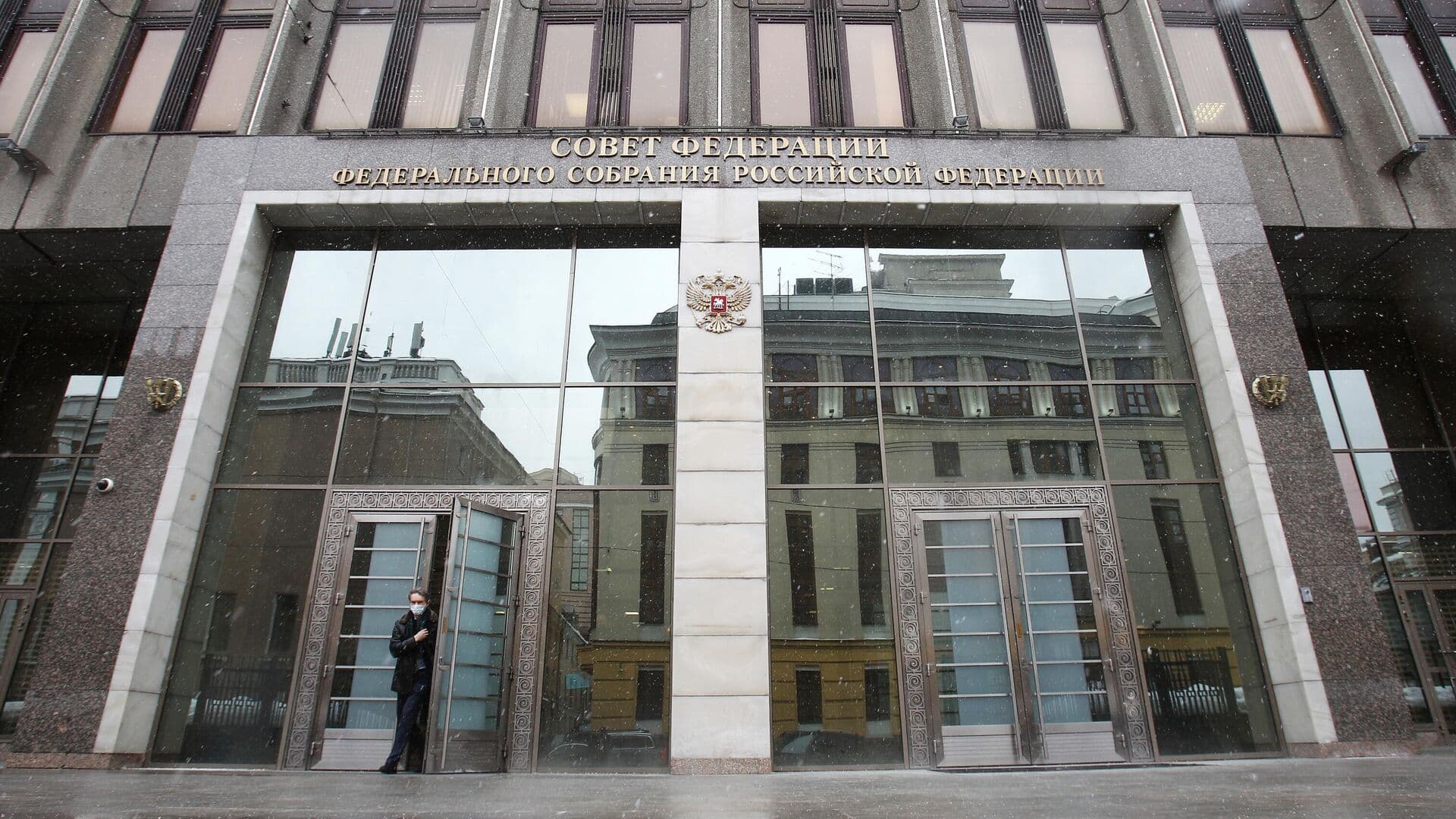 Совфед ждет позицию парламентов Британии и Франции по передаче Киеву ЯО