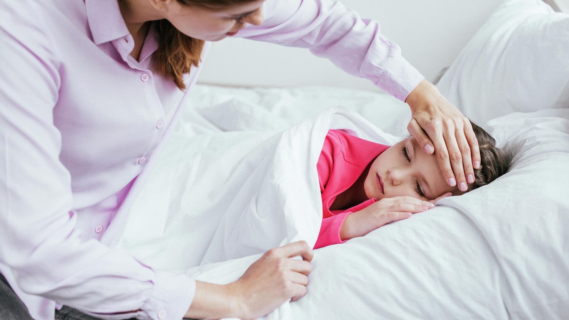 В Минтруде рассказали о больничном по уходу за ребенком при смене работы