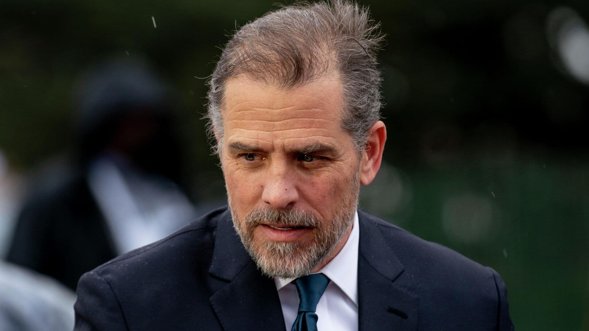 Хантер Байден сбежал из США из-за долгов