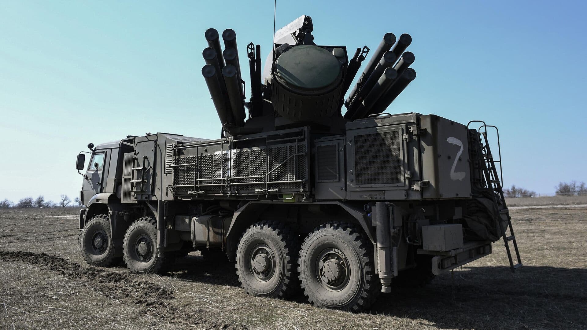 Силы ПВО отражают атаку беспилотников на Москву