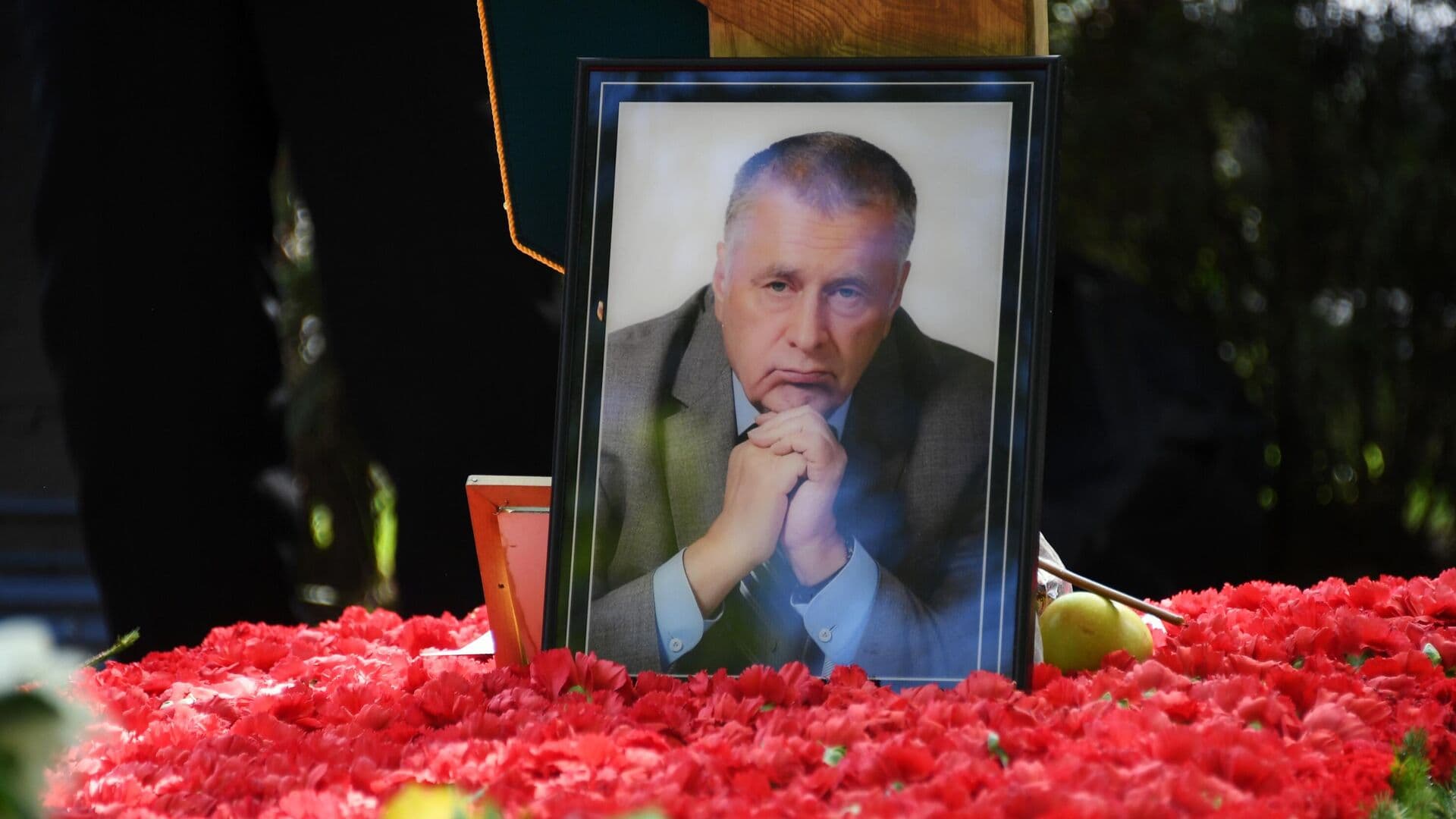 Депутат от ЛДПР рассказал, каким было последнее поручение Жириновского