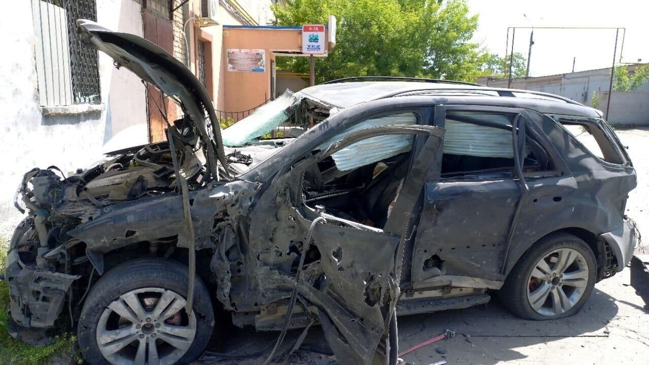 В Мелитополе при ударе ВСУ получили повреждения три частных дома и машины