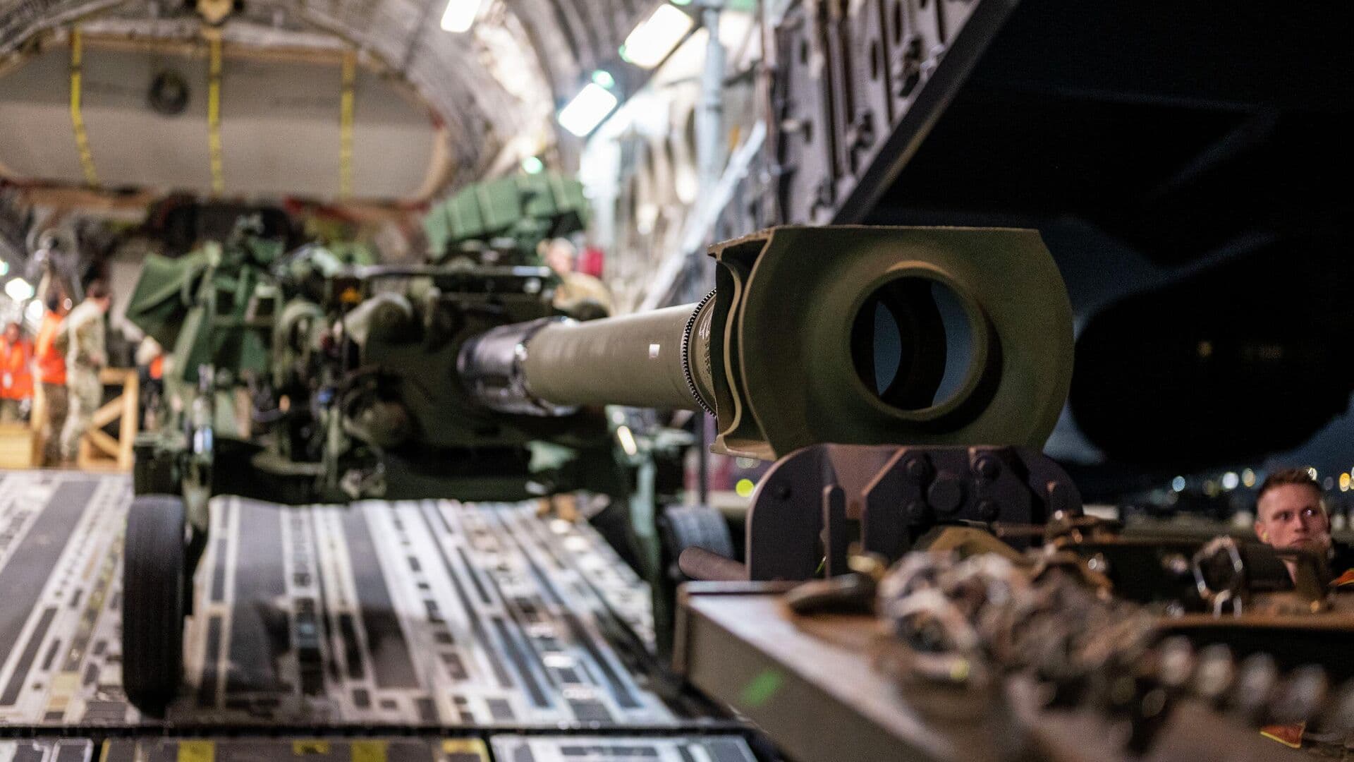 СМИ: задержки поставок оружия из США поставили Европу в сложное положение